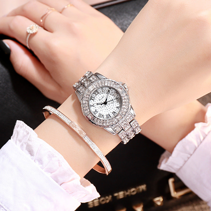 Montre à quartz simple en alliage strass pour femme