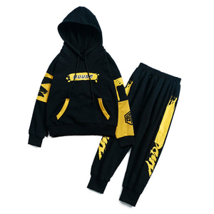 Combinaison de sport à capuche pour garçon