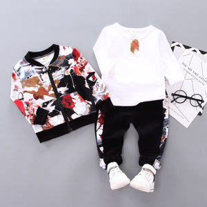 Garçons beaux vêtements d'automne et d'hiver trois pièces vêtements pour enfants