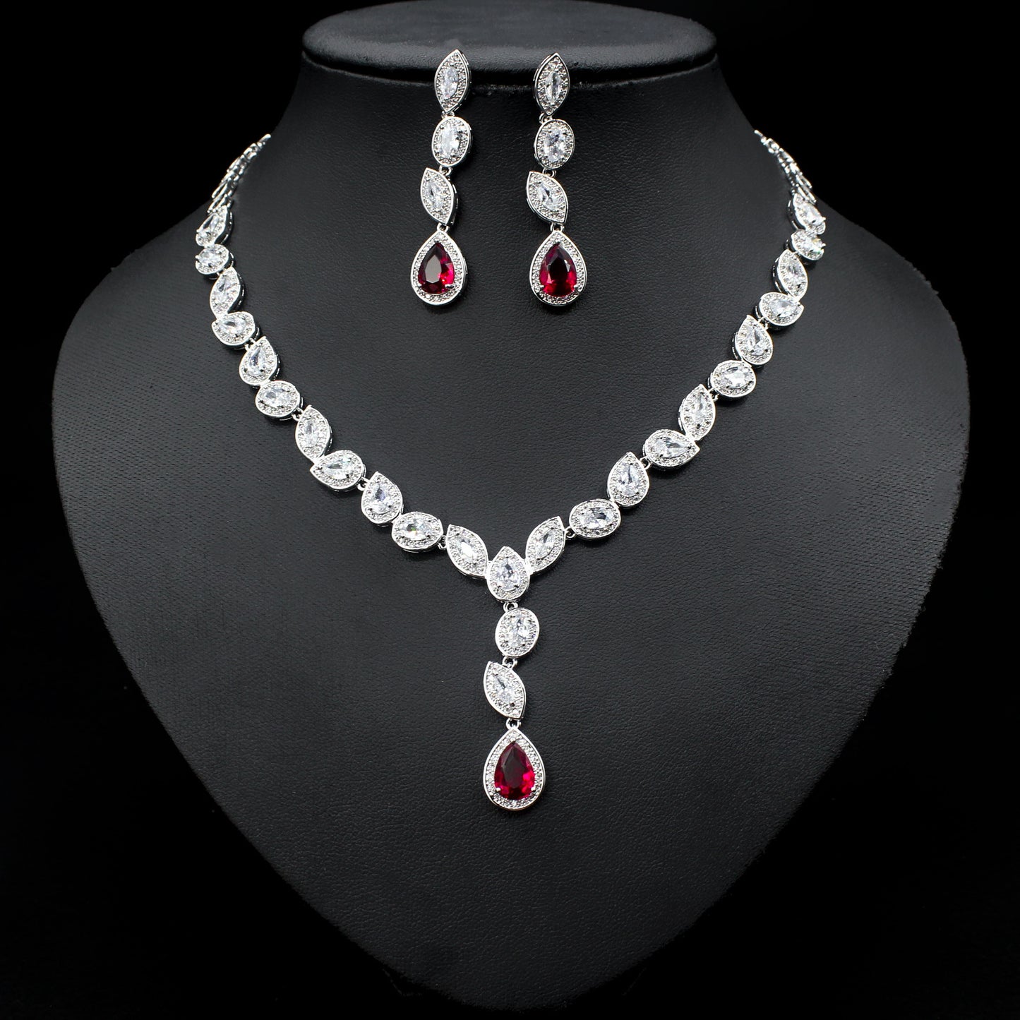Collier coloré zircon boucles d'oreilles chaîne de clavicule femme noble robe de mariée de luxe trois pièces ensemble