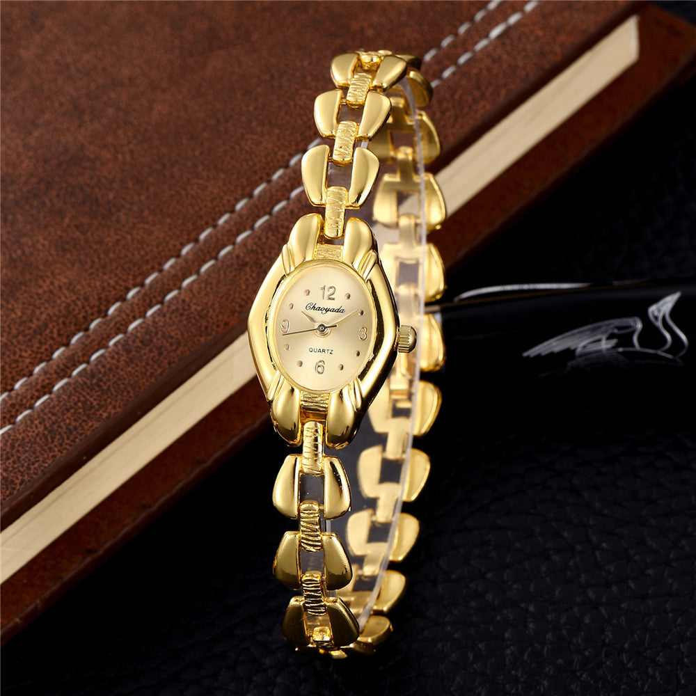Montre créative à petit cadran pour dame