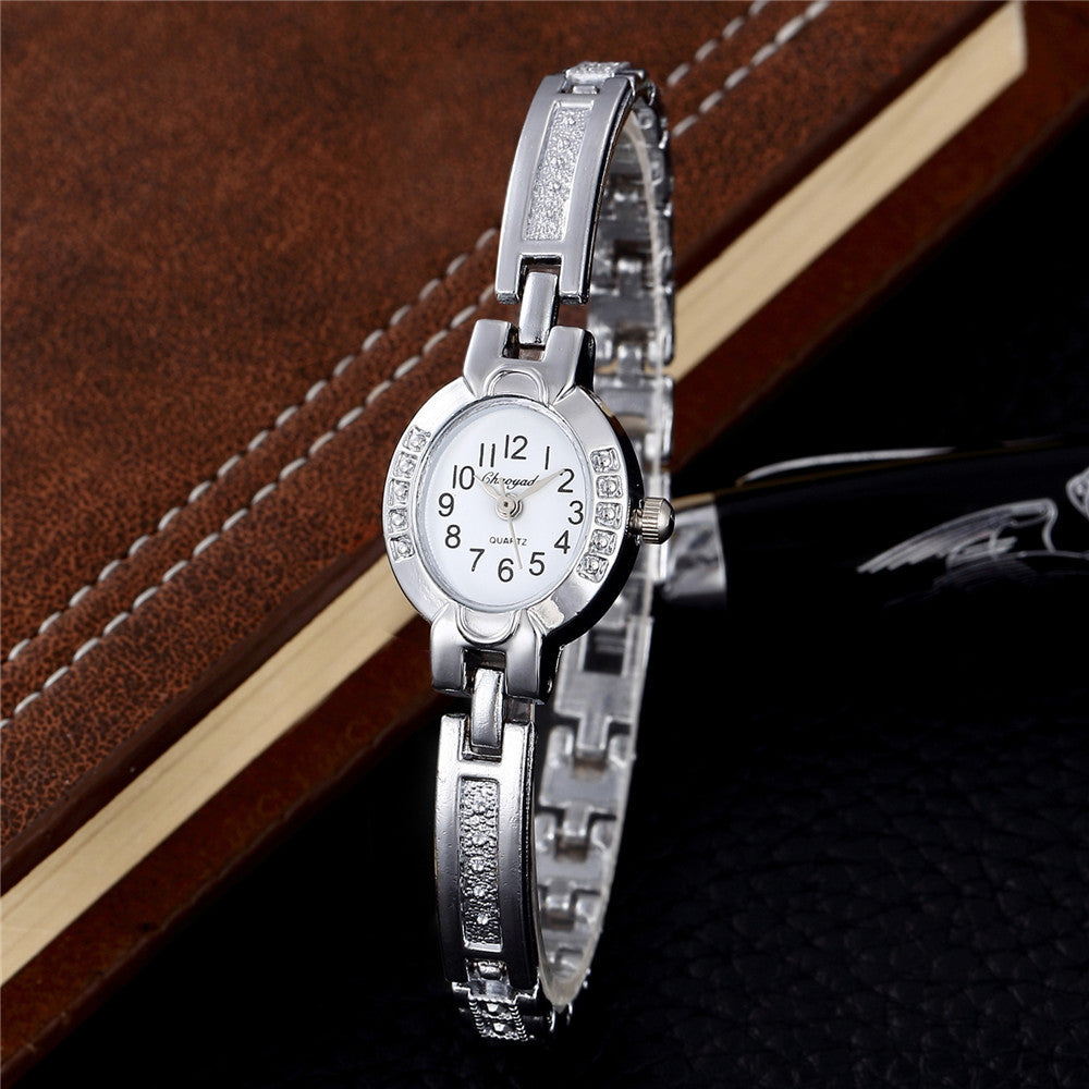 Montre créative à petit cadran pour dame