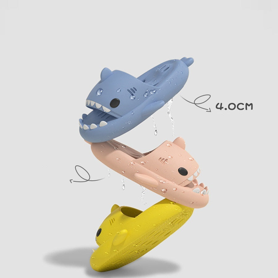 Requin Pantoufles Avec Trous de Drainage Douche Chaussures Pour Femmes Séchage rapide Eva Piscine Requin Diapositives Plage Sandales Avec Trous de Drainage