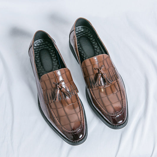 Petites chaussures en cuir décontractées à enfer pointu de style britannique
