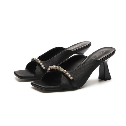 Chaussures rétro françaises pour femmes bout carré bout ouvert talons hauts strass