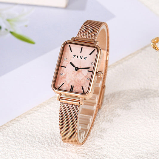 Montre de ceinture en acier de style carré Ins de haute qualité à quartz de tempérament simple